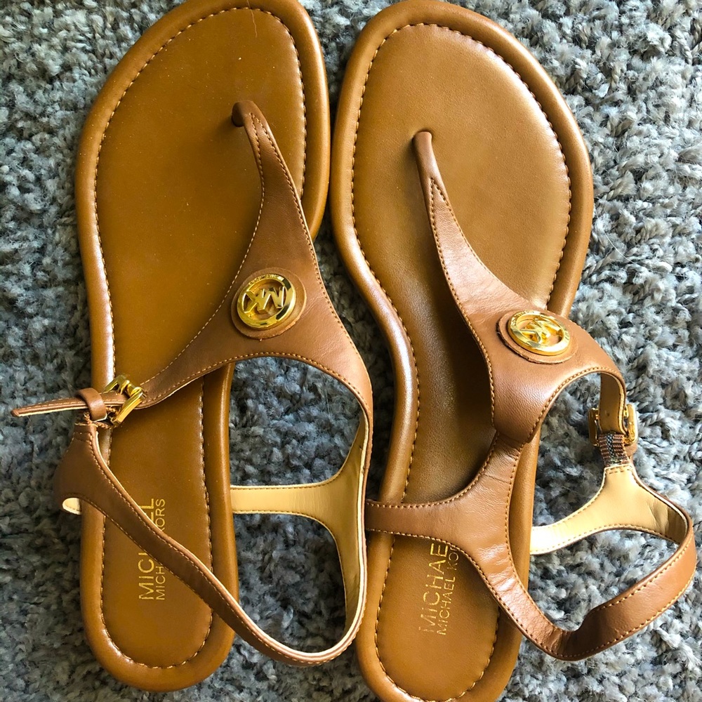 *NEW* Michael Kors T strap sandals